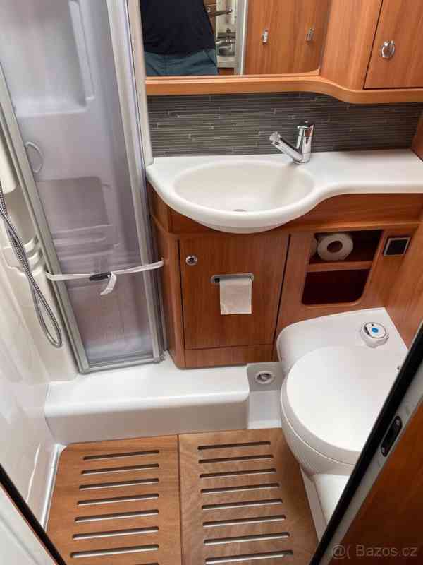 Hymer obytný vůz	 - foto 4