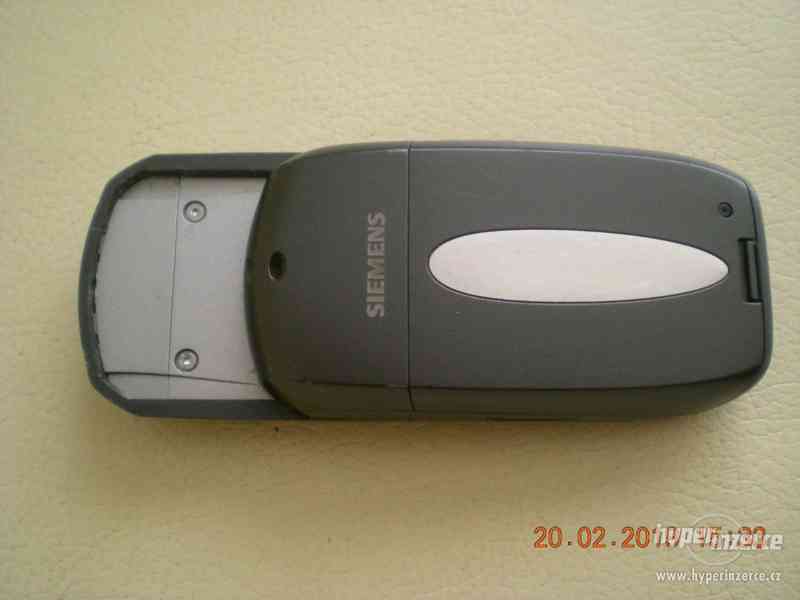 Siemens SL55 z r.2003 - plně funkční kolibří mobilní telefon - foto 12