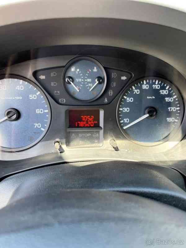 Peugeot Partner 1,6   TEPEE benzín - foto 6