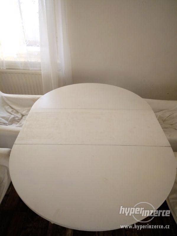 ZA ODVOZ - stůl, 4 židle - foto 2