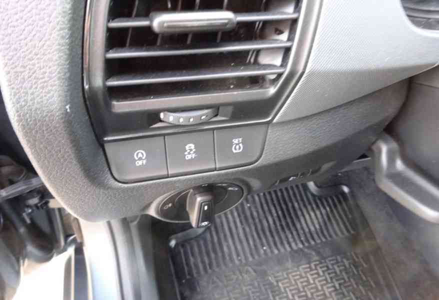 Škoda Fabia 1.0 TSI Combi r.v.2018 (70 KW) EL.SERVISKA - foto 12