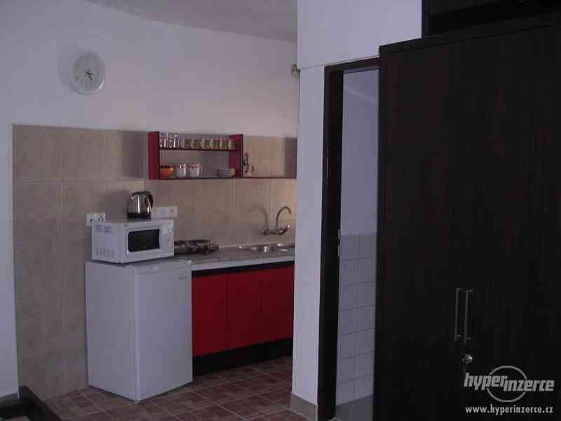 Garsonka Humpolec - foto 6
