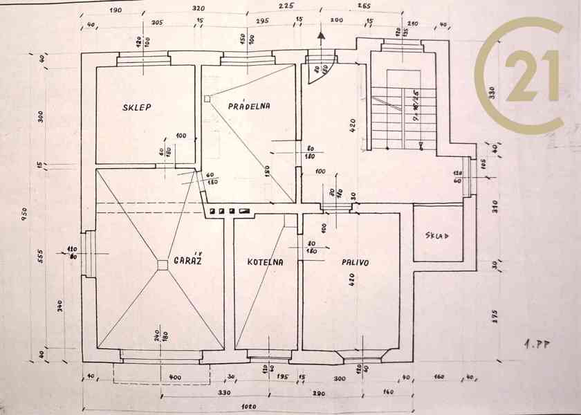 Prodej rodinného domu 300 m2 - Zlín - Podhoří - foto 12