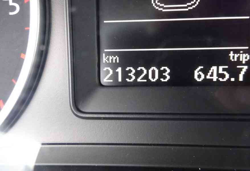 VW Tiguan 2.0 TDI r.v.2011 (103 kw) Komletní servis - foto 7