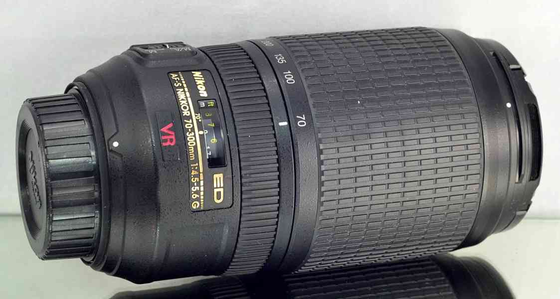Nikon AF-S 70-300mm 1:4.5-5.6 G IF ED VR *FX *Hoya - foto 6