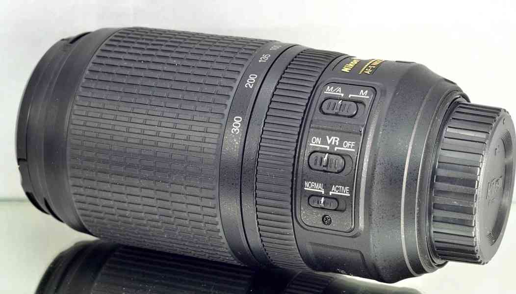 Nikon AF-S 70-300mm 1:4.5-5.6 G IF ED VR *FX *Hoya - foto 5