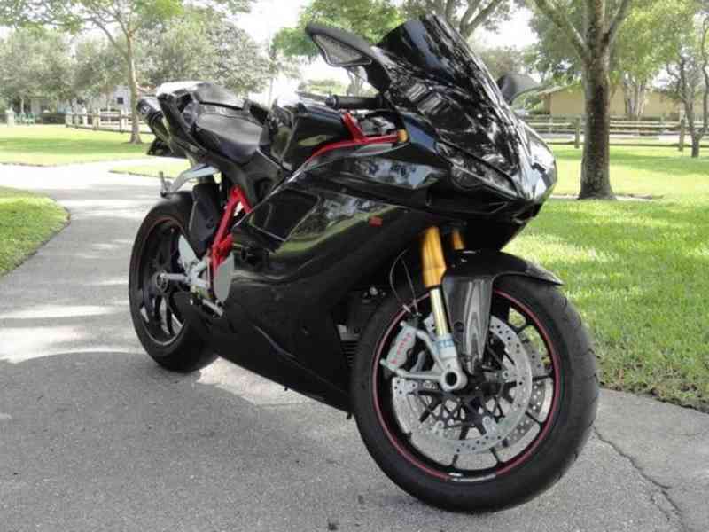 2008 Ducati 1098 S! Najeto pouze 1197 mil! 2008 Ducati 109 - foto 3