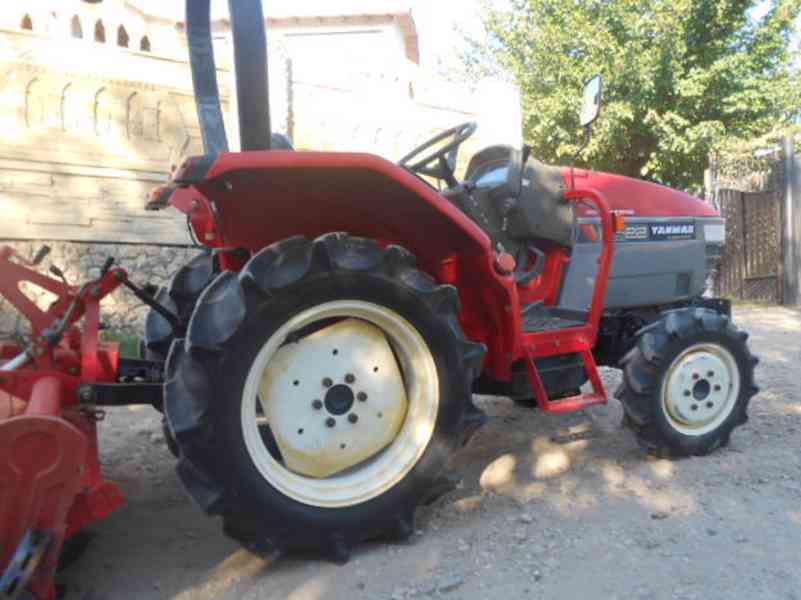 Japonský traktor Yanmar AF22 s řezačkou - foto 5