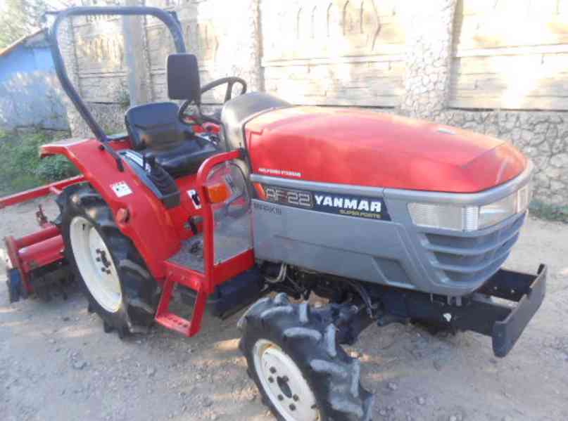 Japonský traktor Yanmar AF22 s řezačkou - foto 3