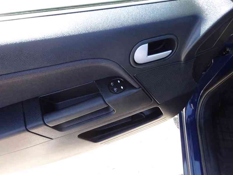 Ford Fusion 1.4i r.v.2009 59KW Koupeno v ČR - foto 6