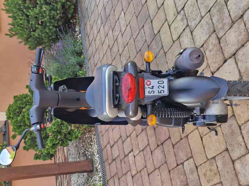Skutr - foto 2