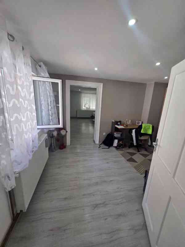 🏡Kompletně zrekonstruovaný rodinný dům v turistické oblasti - foto 7