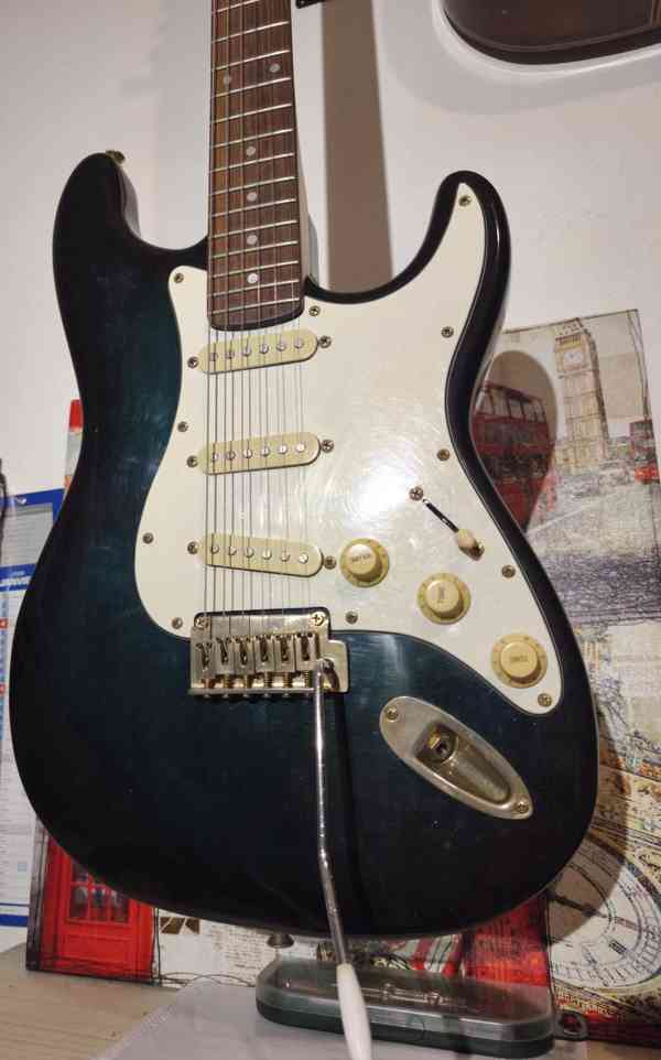 Kytary a komba  - foto 8