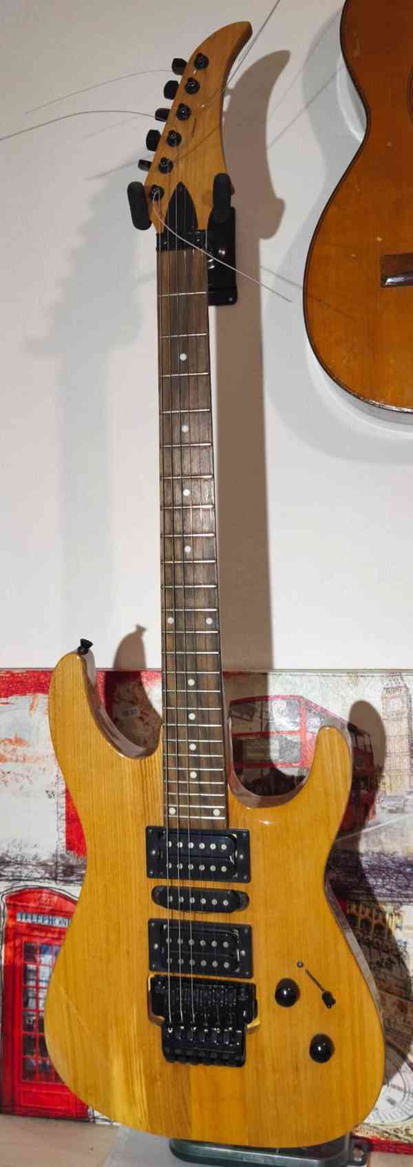 Kytary a komba  - foto 4