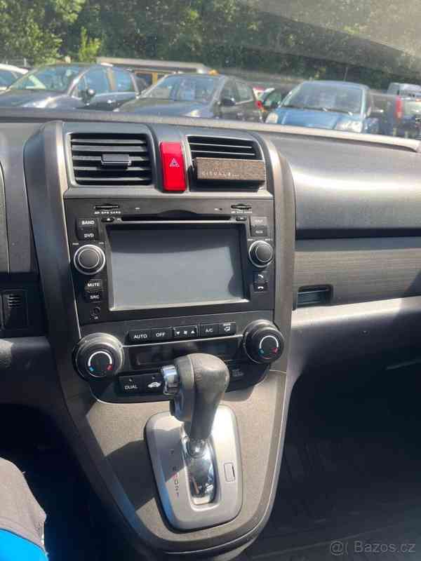 Honda CR-V 2,2   i-CTDi 4x4 • 2011 • Automat - foto 3