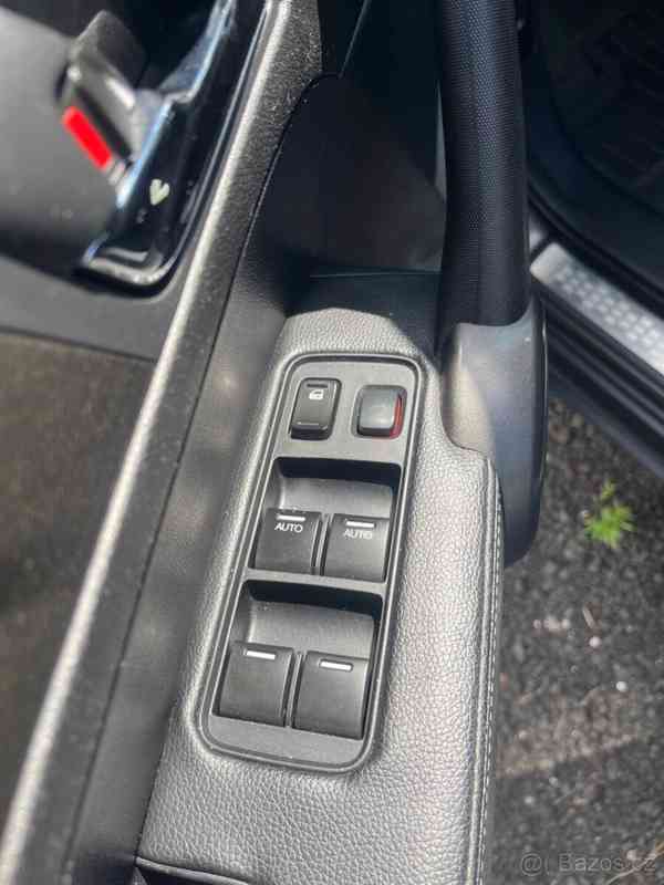 Honda CR-V 2,2   i-CTDi 4x4 • 2011 • Automat - foto 11