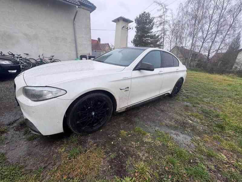 BMW Řada 5 3,0   F10 M-Performance 3.0-190kw - foto 9