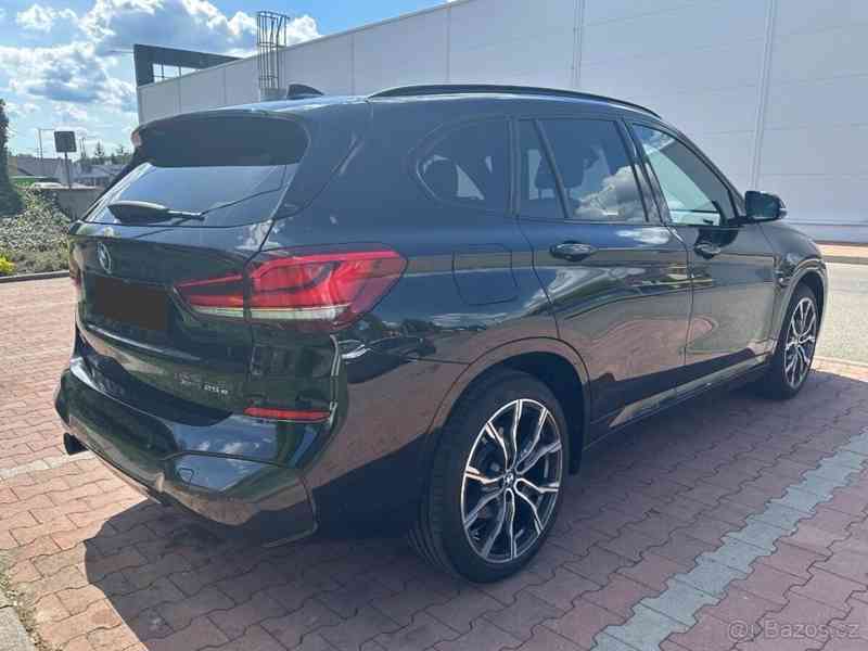BMW X1 1,5   xDrive25e M Sport – top stav - foto 9