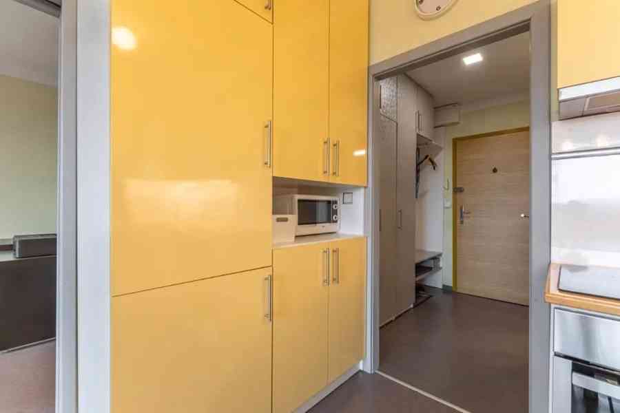 Pronájem bytu 2+kk 41 m² - foto 3