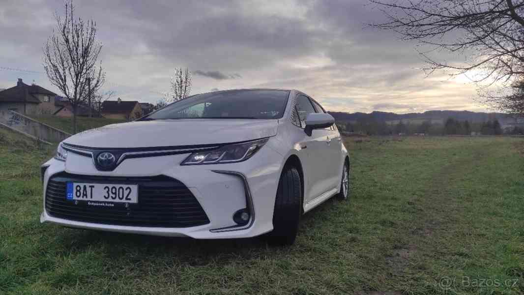 Toyota Corolla 1.8hybrid - foto 1