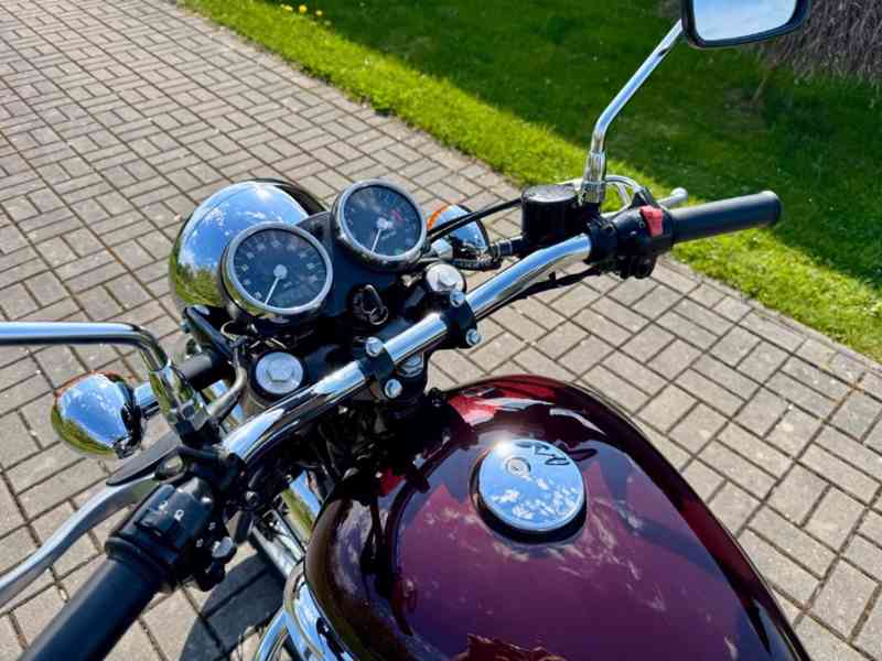 Kawasaki W 650 - foto 13