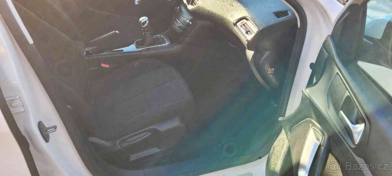 Peugeot 308 1,6   blue HDi, r.v. 2015 - foto 13