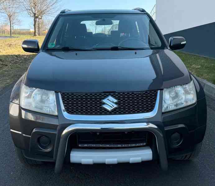 Suzuki Grand Vitara 2,4i 4x4 benzín 122kw - foto 3
