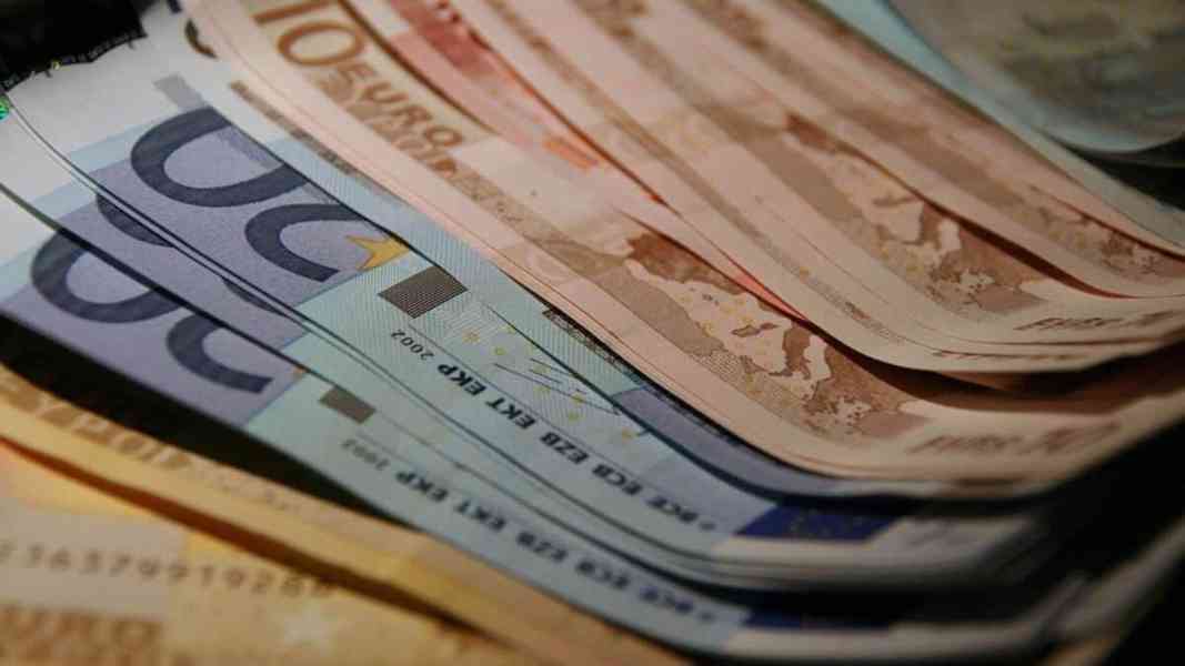 Finančni - foto 2