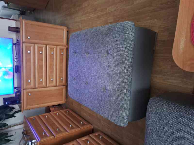 Sedací souprava a nábytek - foto 8