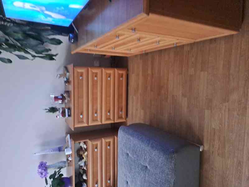 Sedací souprava a nábytek - foto 4