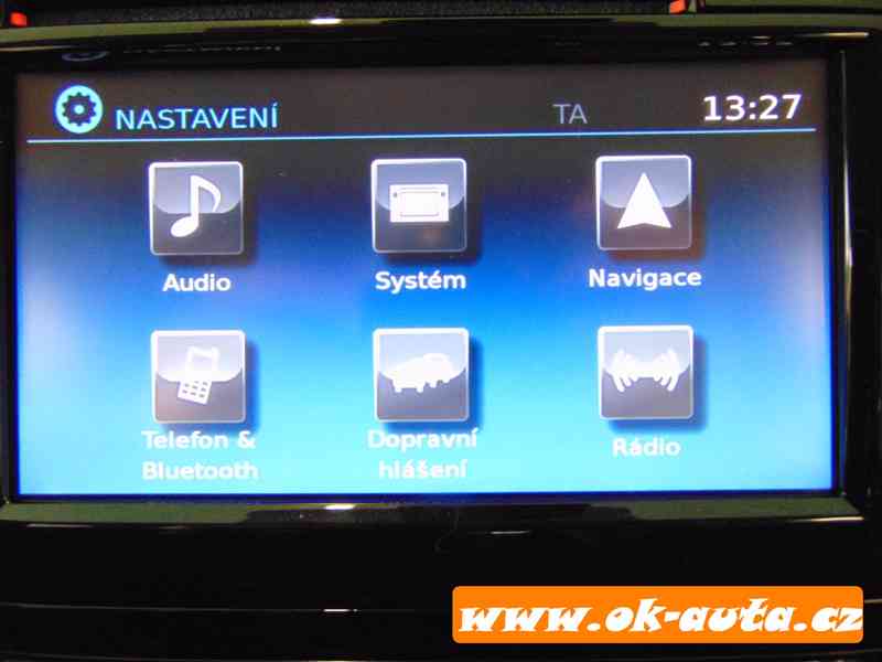 Nissan Qashqai 1.6 dCi CONNECTA AUTOMAT 96 kW-DPH  - foto 18