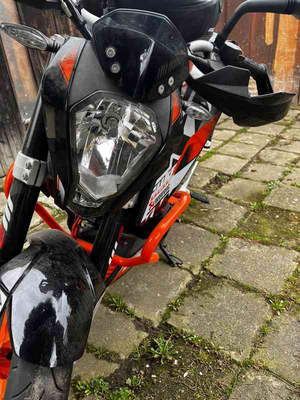 Motocykl KTM Duke 390 - foto 6