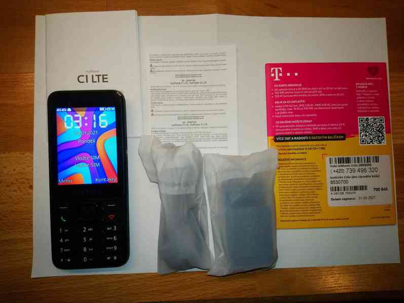 Nepoužitý mobilní telefon NEDOTYKOVÝ  " myPhone C1 LTE "   - foto 1
