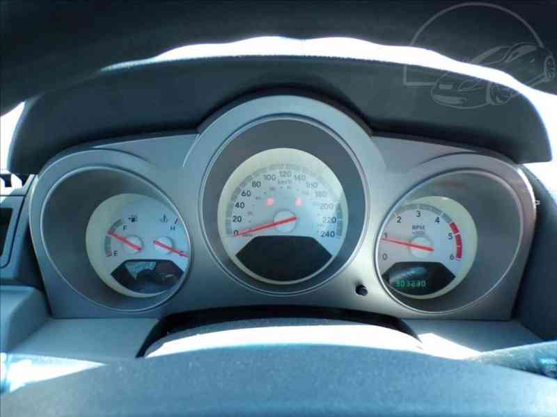 Dodge Avenger 2,0 CRD KLIMA - foto 6