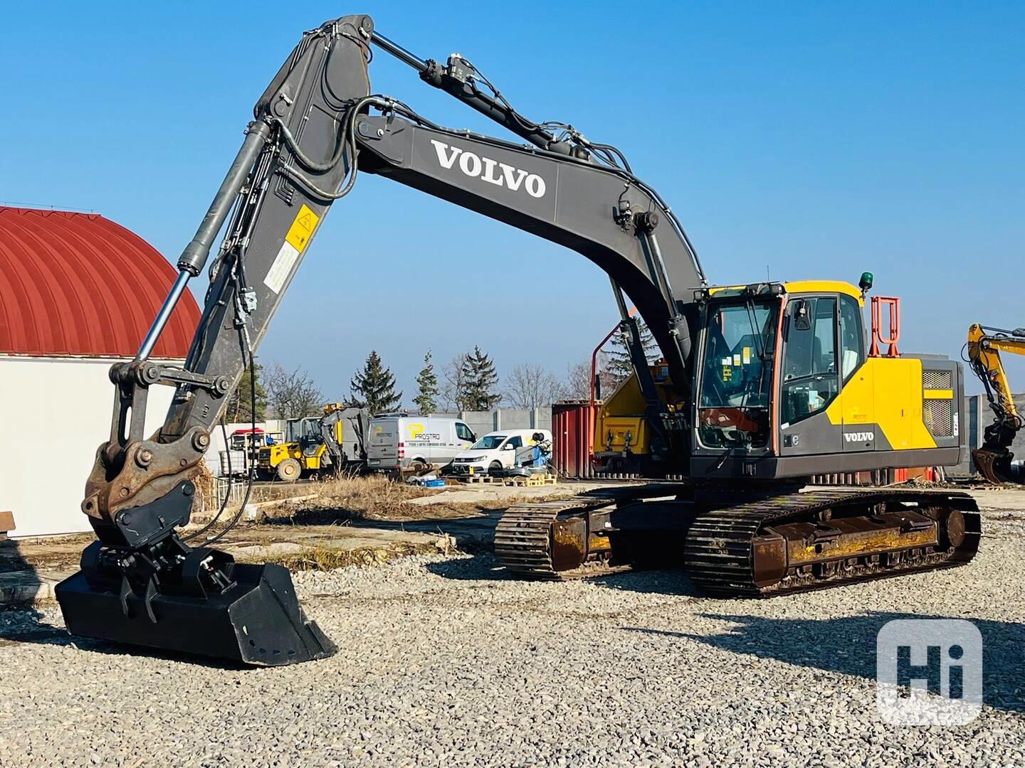 Pásové rypadlo Volvo EC220EL (Možnost leasingu) - foto 1