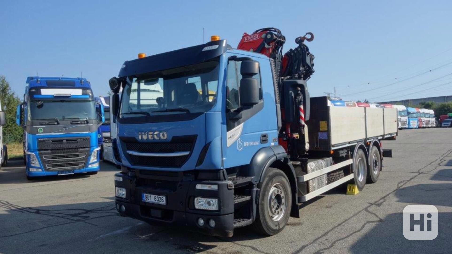 IVECO Stralis 460 AD260S/P s hydraulickým nakládacím jeřábem - foto 1