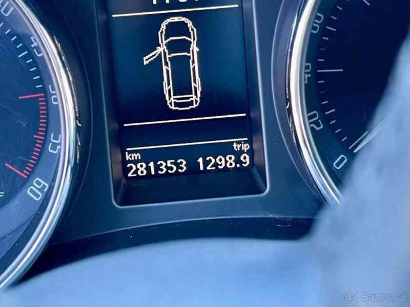 Škoda Superb 2,0   TDI - foto 14