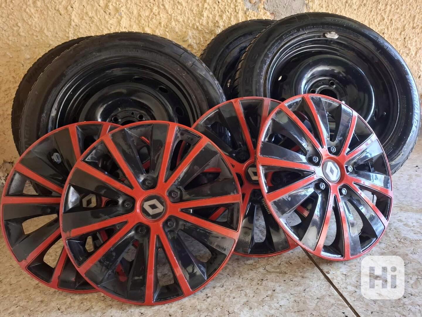 4 ks zimní pneu 185/60 R15 84H + plechové disky + poklice - foto 1