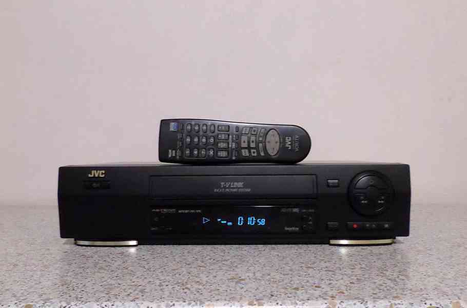 Videorekordér JVC HR-J672 - foto 2