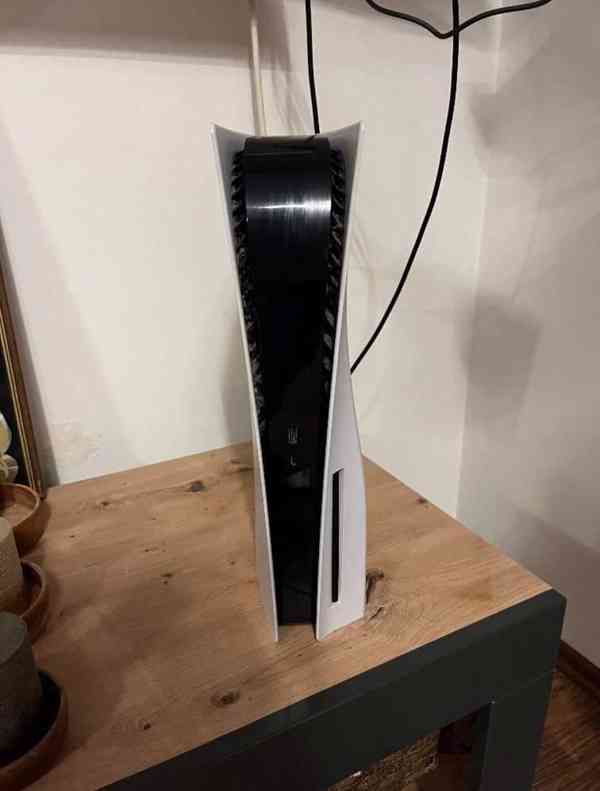PlayStation 5  - foto 2