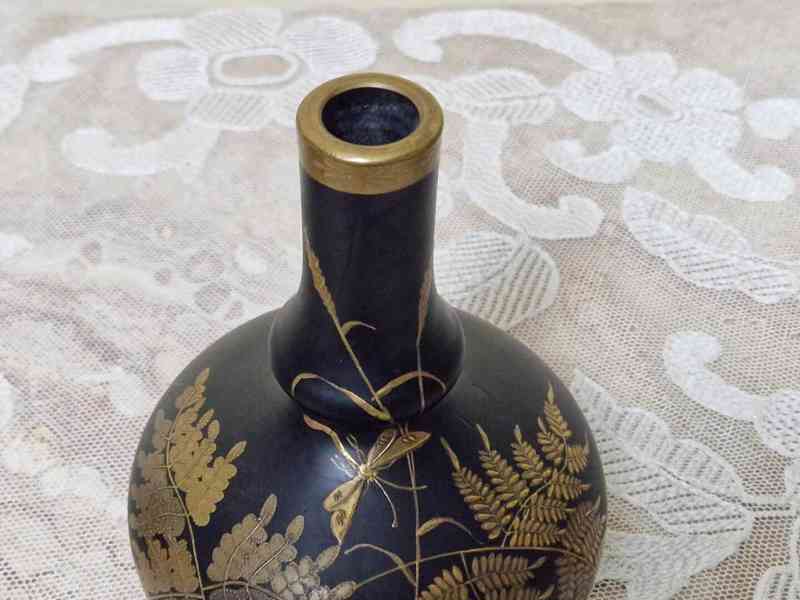 Krásné černé párové Vázy malované zlatem Vážky - foto 6