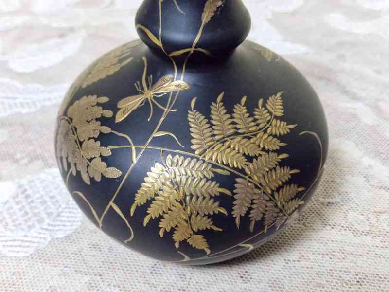 Krásné černé párové Vázy malované zlatem Vážky - foto 8