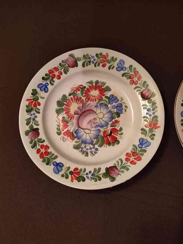 Ručně malované chodské talíře - 2ks - foto 2