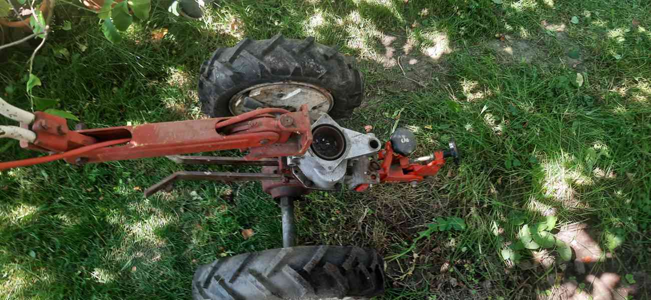 Podvozek malotraktoru bez motoru – vhodný na díly - foto 3