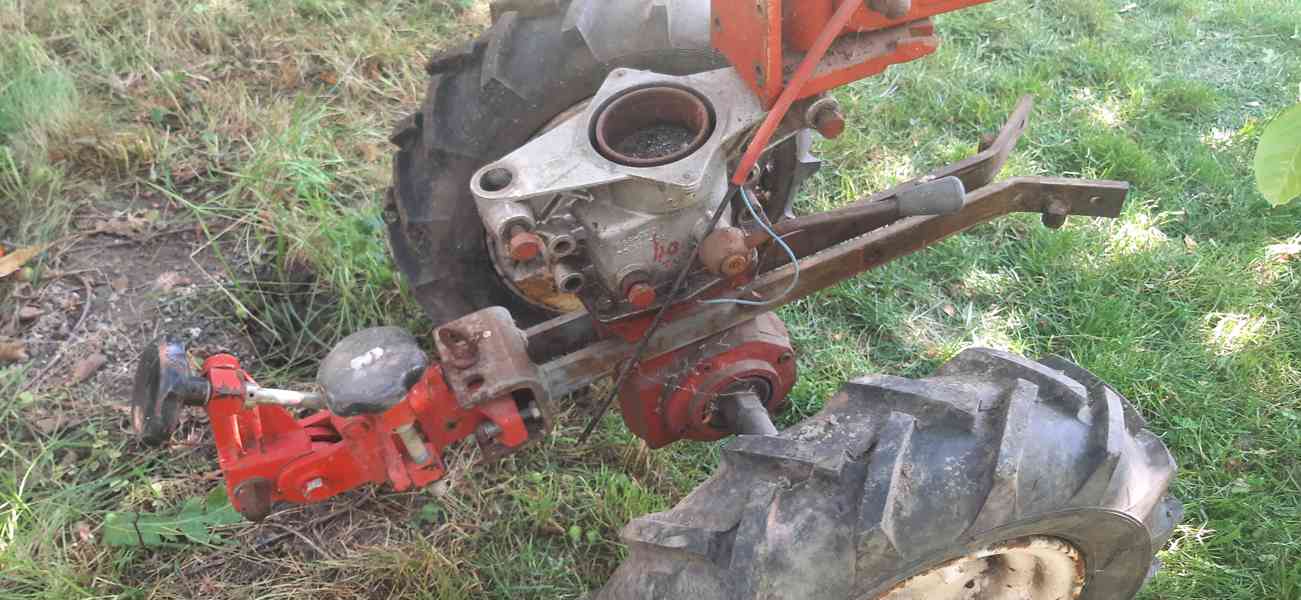 Podvozek malotraktoru bez motoru – vhodný na díly - foto 5