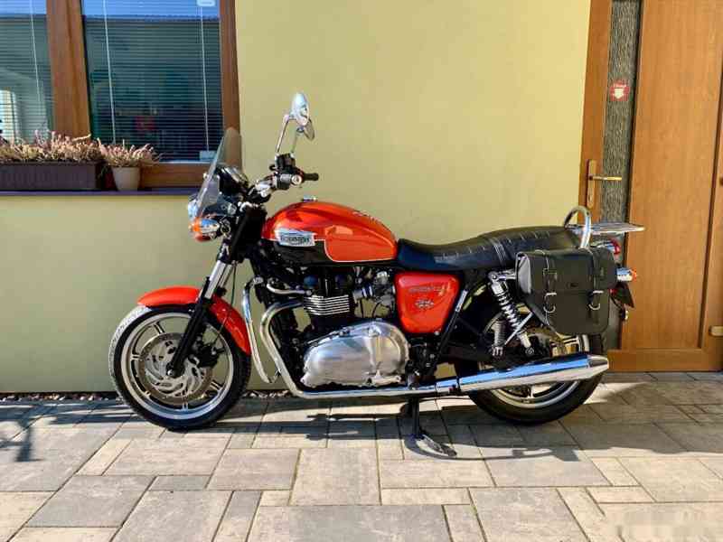 Triumph Bonneville SE - foto 16