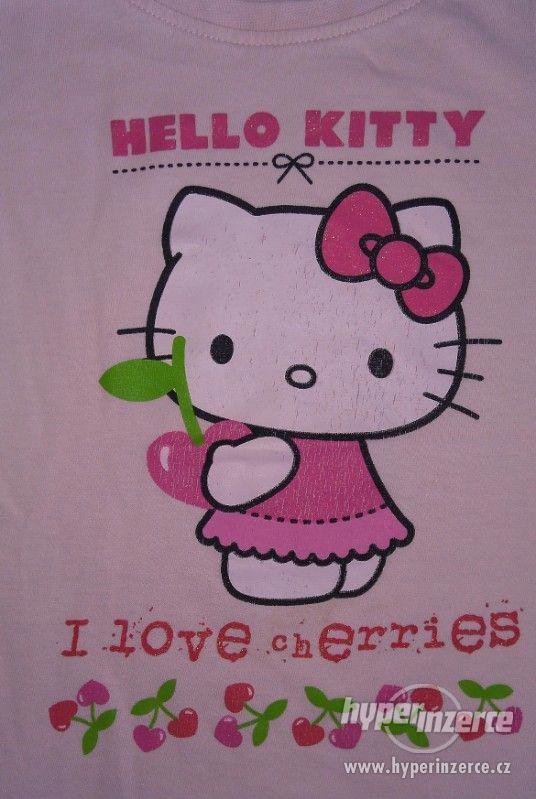 Krásné tričko s Hello Kitty, vel. 128(122) - foto 3