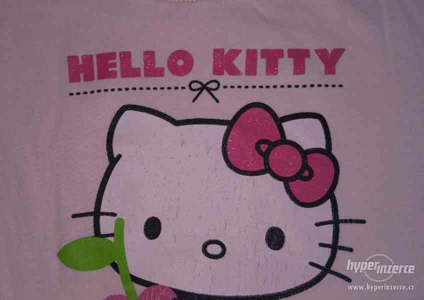 Krásné tričko s Hello Kitty, vel. 128(122) - foto 4