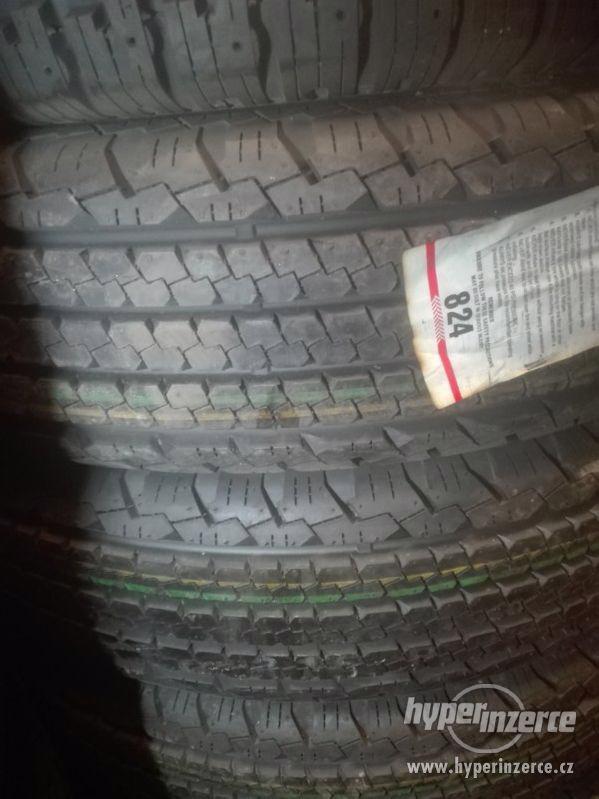 215R15 - bazar - Hyperinzerce.cz