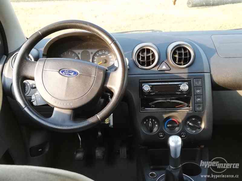 Ford Fiesta 1,4 R.V.2002 najeto 147500km - foto 2